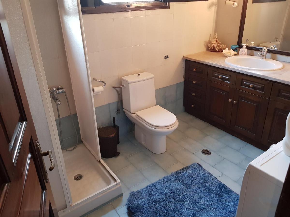 Rustic By The Sea Apartment Flogita Exterior photo